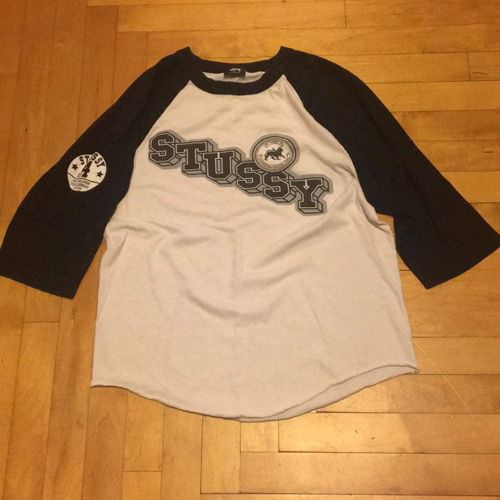 Stusssy t shirt